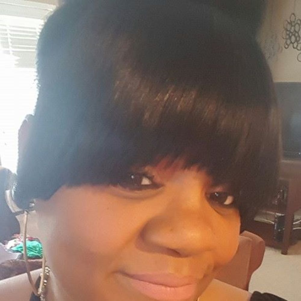 Meet your Posher, Jena